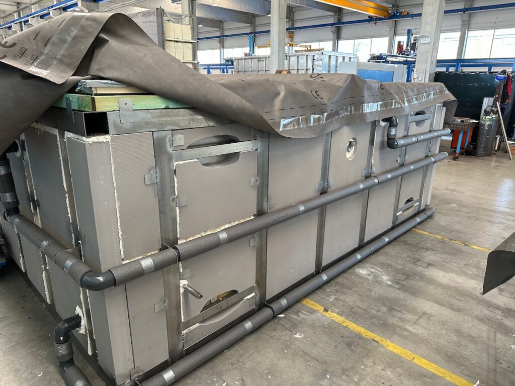 Isolation piscine inox