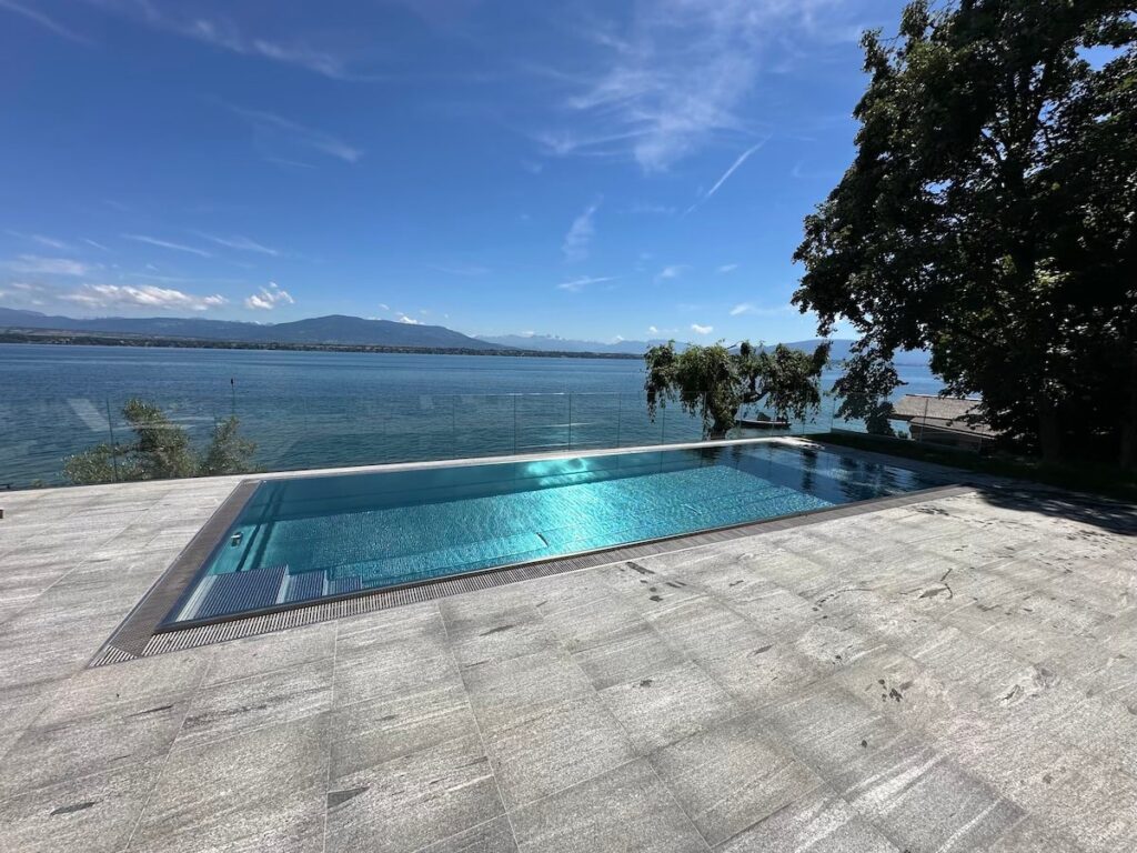 Piscine inox haut de gamme